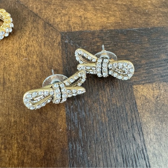 NWOT! J. Crew Elegant Bow and Hoop Gold and Diamond Earrings Set - Picture 5 of 6